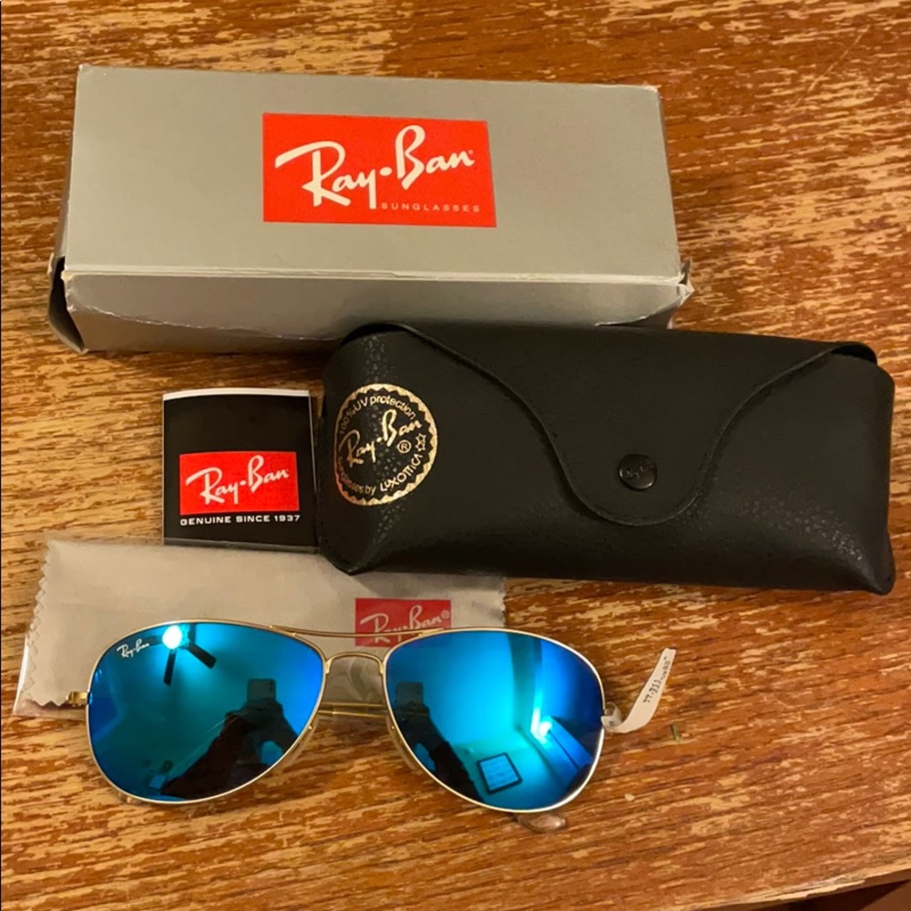 NWT Auth Ray Ban Blue Mirror Aviator Sunglasses